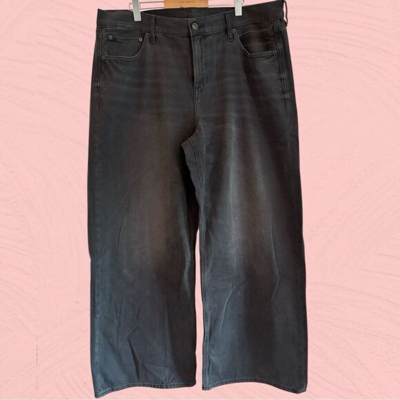 American Eagle low rise skater Jean in black wide leg - Picture 1 of 9